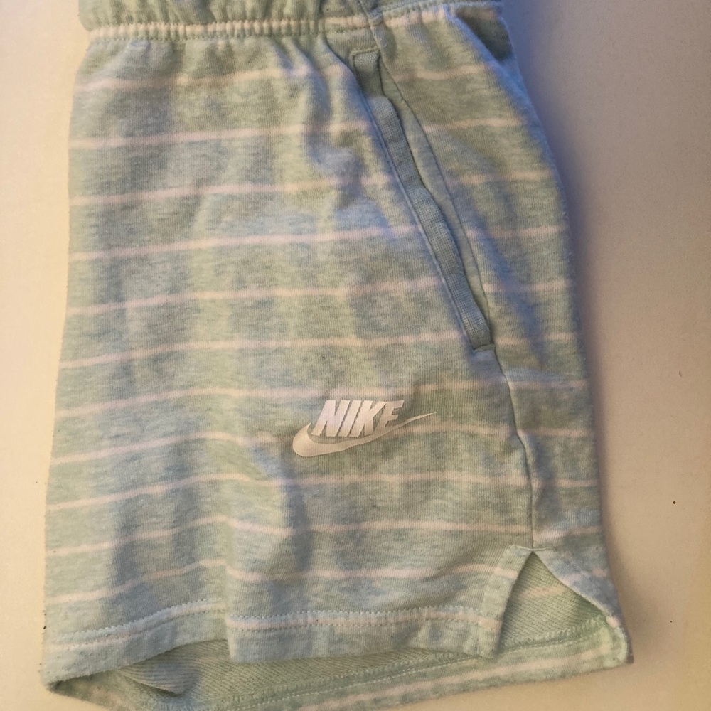 Juniors Nike shorts girls small